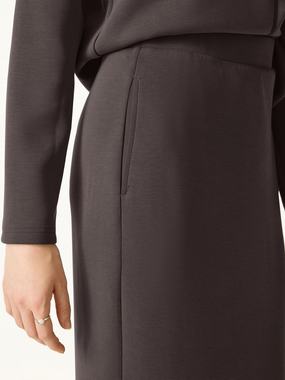 Wrinkle-Resistant Spacer Maxi Pull-on Skirt